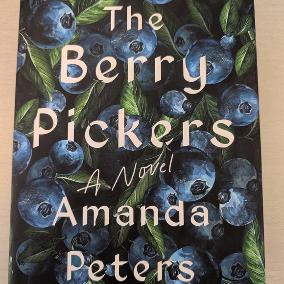 The Berry Pickers Novel by Amanda Peters - Picture 1 of 3